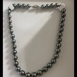 Tahitian black south sea pearl necklace